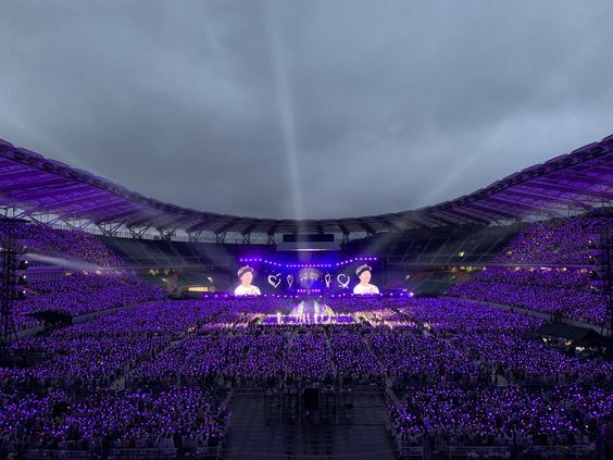 Concert in a stadium