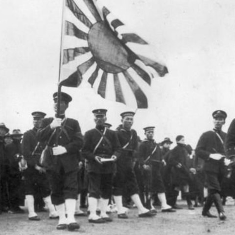 Japón declara la guerra a Alemania.