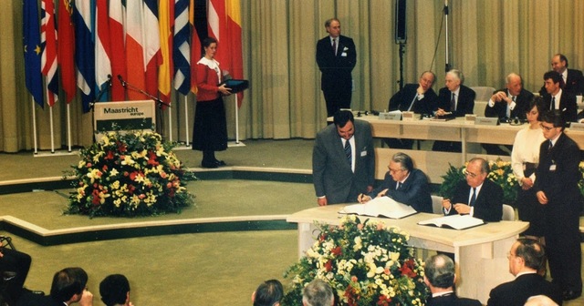 Tratado de la Unión Europea (TUE) / Tratado de Maastricht