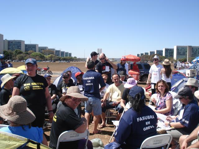 ACAMPAMENTO EM BRASÍLIA