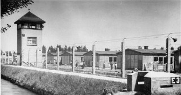 Apertura del primer campo de concentración