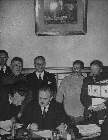 Pacto de No Agresión Molotov-Ribbentrop