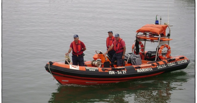 Socorro a náufragos