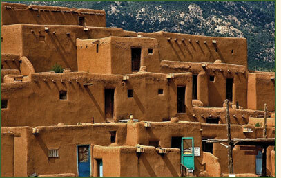 Ancestral Puebloans begin to settle on the Four Corners area