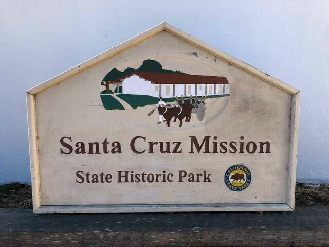 Jesuit priest Eusebio Kino establishes missions among the Tohono O'odham people along the Santa Cruz River