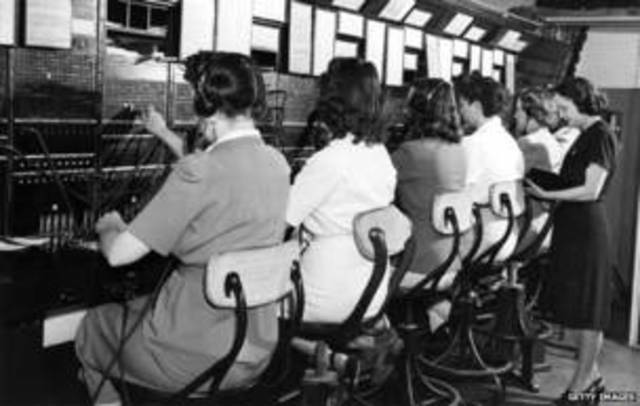 Inauguración de la línea telefónica