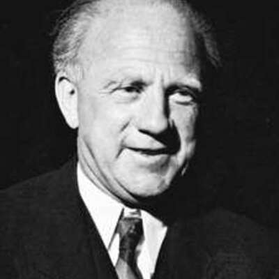 Timeline: Werner Heisenberg 1901-1976
