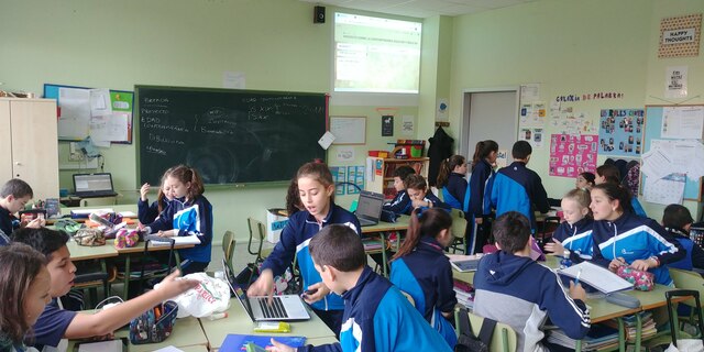 EDAD CONTEMPORANEA: ROL DOCENTE Y ROL DEL ALUMNO