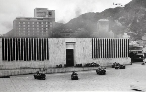 Toma del palacio de justicia 3