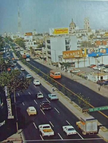 Firma del Acuerdo Nacional para la Descentralización de los Servicios de Salud. [México]