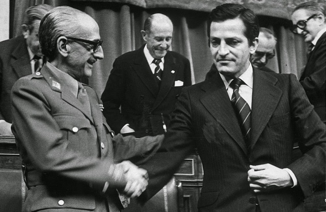 Nueva reforma política, la cual permitió eliminar las estructuras de la dictadura franquista