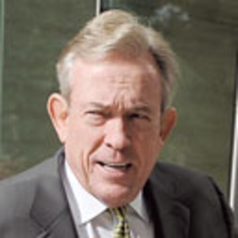 Toyota loses bid to kill bellwether sudden-acceleration case