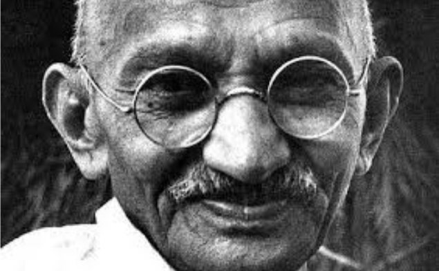 Mahatma Gandhi Conduce Protestas en India