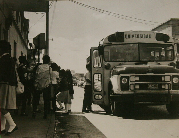 Apertura de las puertas de la Universidad