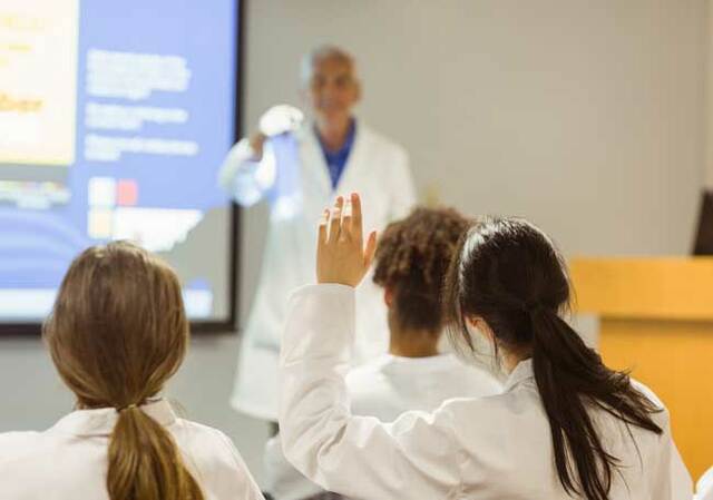 Inicial Cátedra Prima