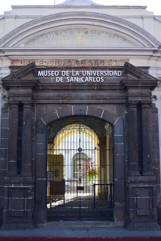 Primera sede oficial