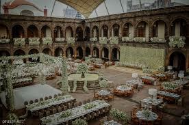 El colegio de las Vizcaínas empieza a impartir clases a alumnas de cualquier posición social.