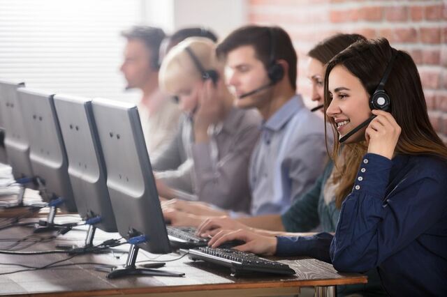 La Creación del Gesto del “Call Center”