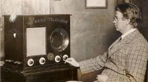 Uso del primer aparato de televisión.