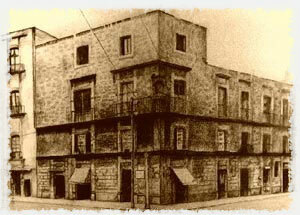 Se funda la Escuela de Naturales