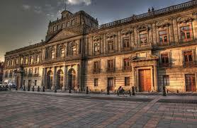 Se abre el Colegio de Minería