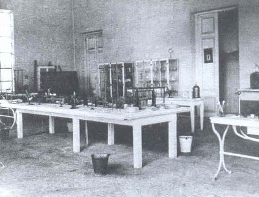 Universidad abre puertas