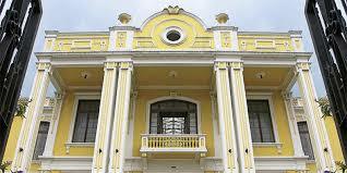 Se entrega a la universidad y a la facultad de medicina...