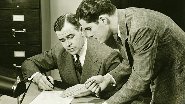 Foulks Lynch Correspondence Tuition Service; impartía especialización en contabilidad.