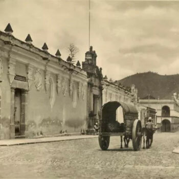 Apertura de la Universidad