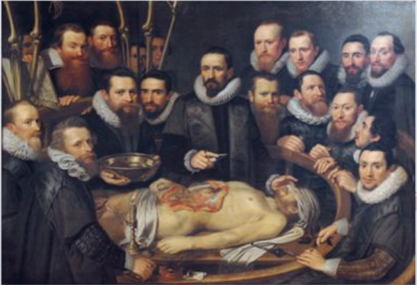 Se graduó el primer bachiller en medicina.