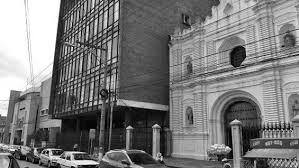 Se ordeno la construcción del edificio