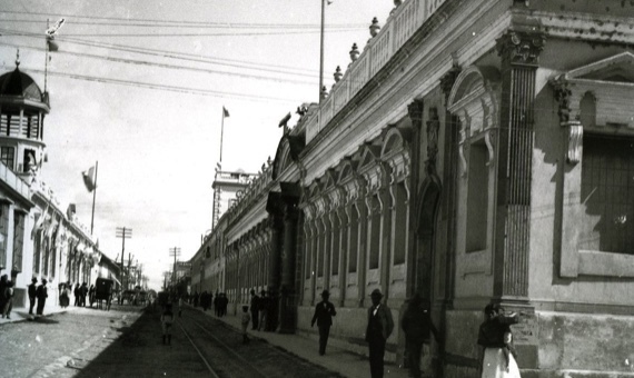 La Universidad Abre sus Puertas