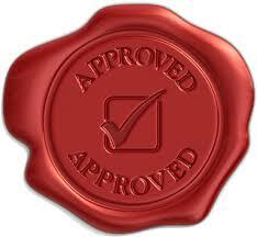 El rey Carlos II, decreta la fundación de la Universidad a través de la respectiva Cédula Real.