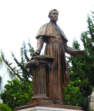 nacimiento del padre Silviano y establecimiento de la ley de suspensión