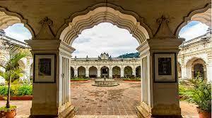 La Universidad Recupera su Autonomía