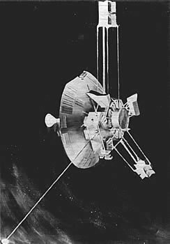 the first spacecraft to fly by Saturn