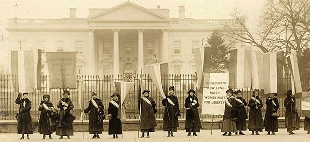 "Silent Sentinels" March on White House
