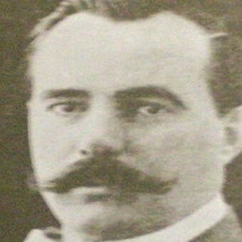 El diputado Enrique del Valle y su apoyo a la creación de una nueva ley a favor de las mujeres.