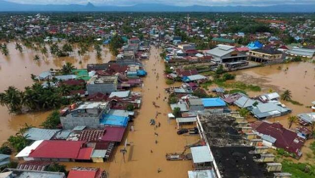 inundaciones en indonecia