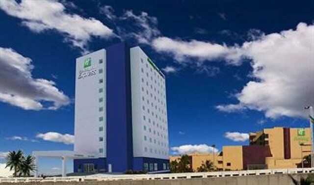 Holiday Inn abre su primer hotel