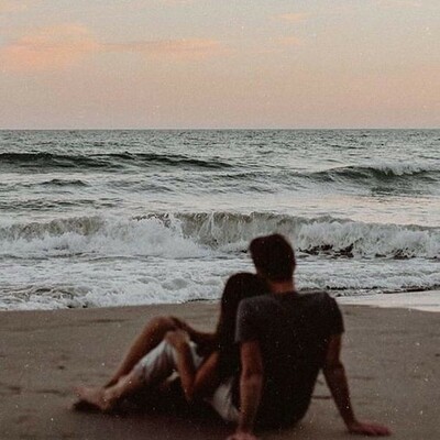 Timeline: El último beso