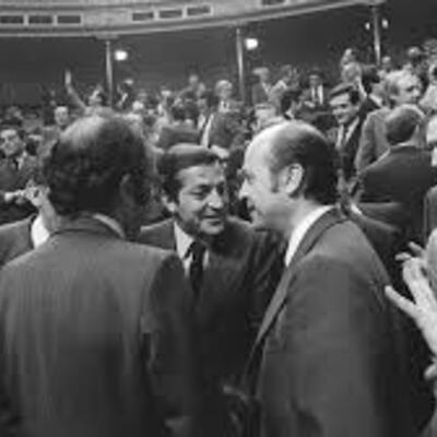 Timeline: LA TRANSICIÓ