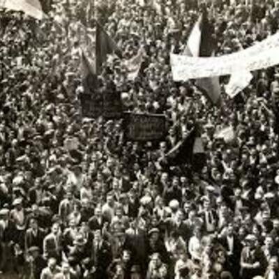 Timeline: La transició