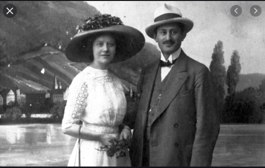 Fashion in the 1900's