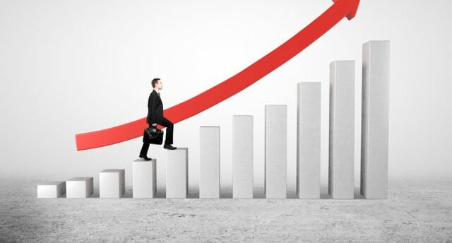 Licenciatura a la educación normal.