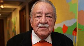 Timeline: Biografía de Fernando Soto Aparicio por Laura Carvajal Botero