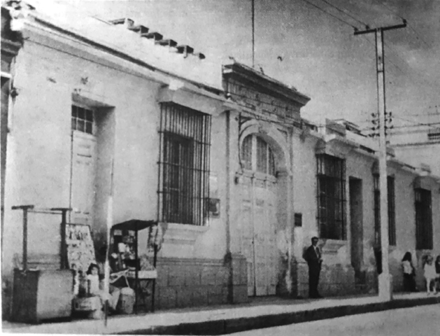 Se despiden el inmueble que albergó a la Casa de Estudios.