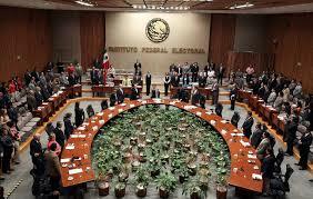 LA CONSTITUCIÓN OTORGA AUTONOMÍA E INDEPENDENCIA AL IFE