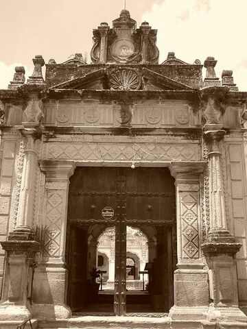 Fundación de la Universidad de San Carlos de Guatemala