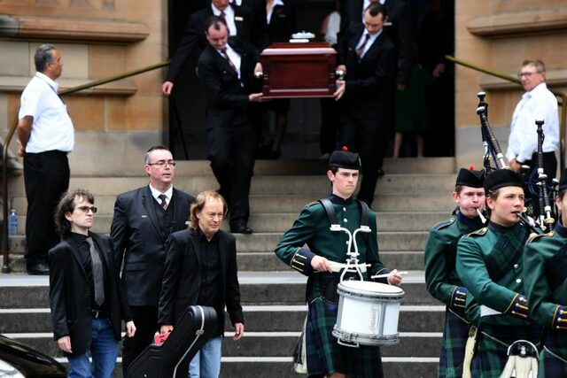 AC / DC and the new millennium